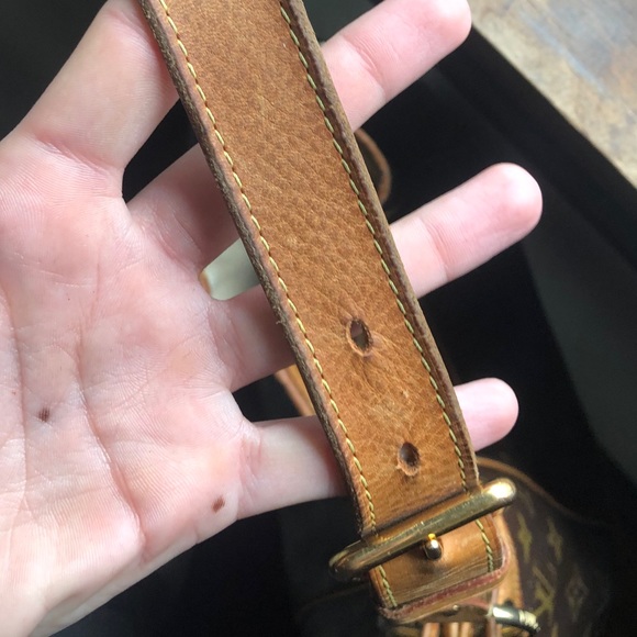 Louis Vuitton bag 💖 - Picture 6 of 15